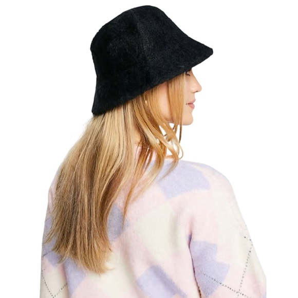 Reitmans Accessories - Reitmans Rabbit Wool Blend Classic Black Women's Bucket Hat